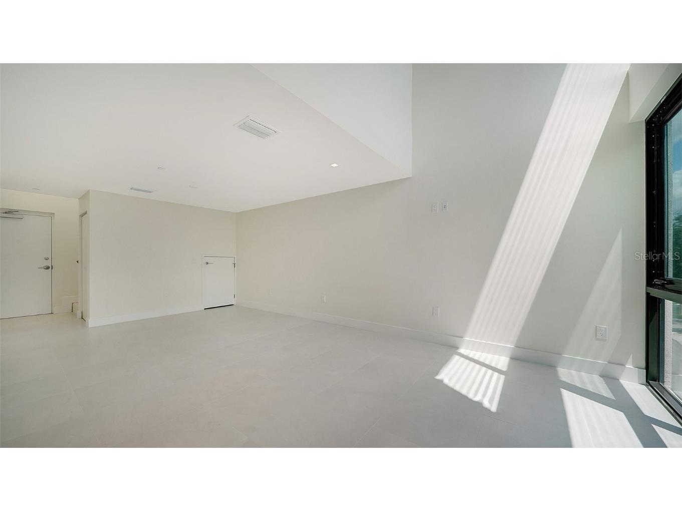 1558 4th Street #210 Sarasota FL 34236 A4671771 image14