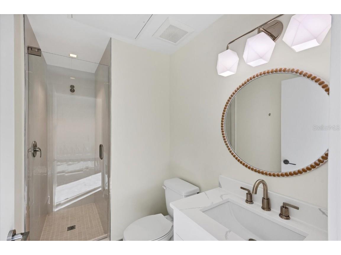 1558 4th Street #216 Sarasota FL 34236 A4665163 image15