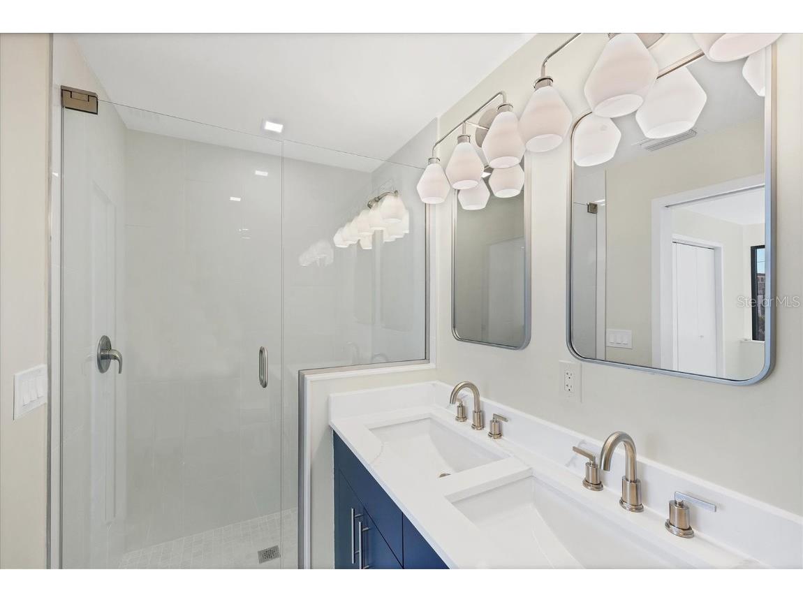 1558 4th Street #216 Sarasota FL 34236 A4665163 image24