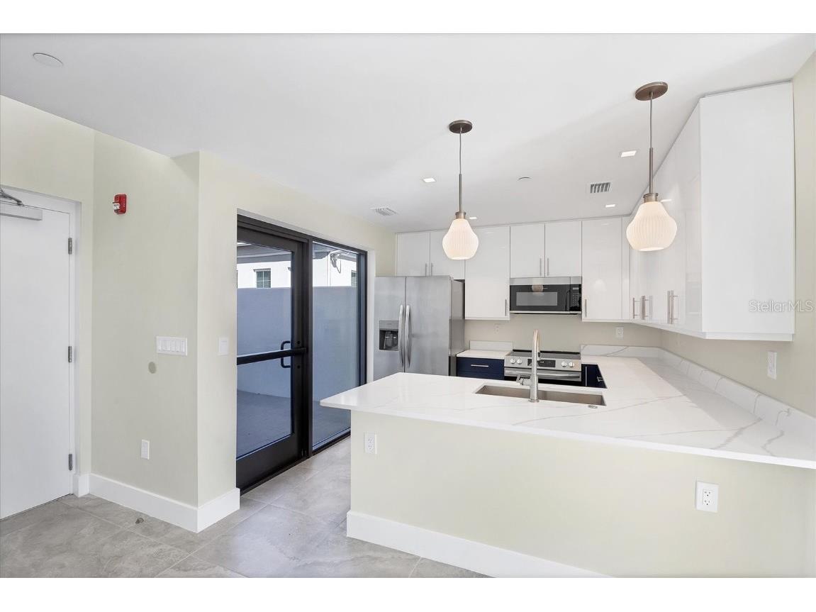 1558 4th Street #216 Sarasota FL 34236 A4665163 image3