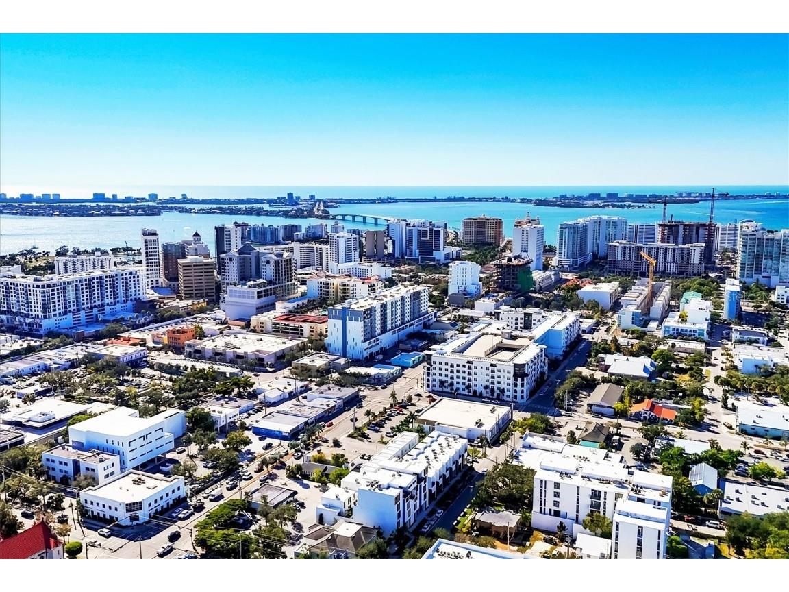 1558 4th Street #216 Sarasota FL 34236 A4665163 image5