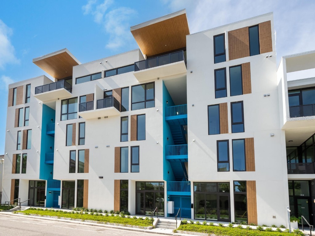 1558 4th Street #406 Sarasota FL 34236 A4524969 image1