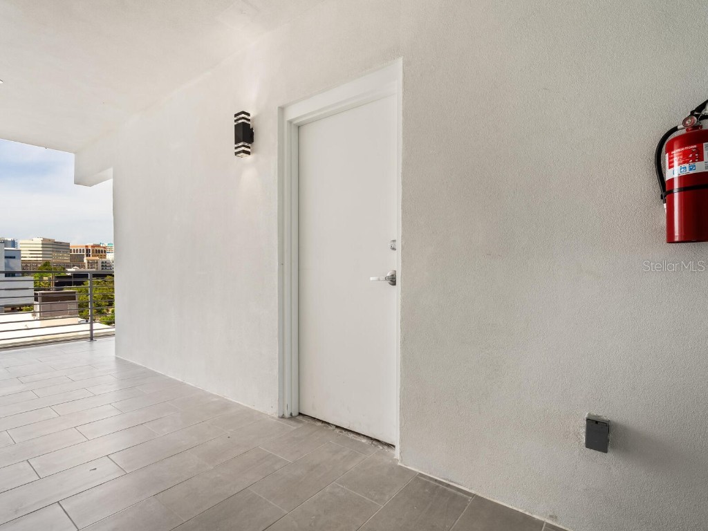 1558 4th Street #406 Sarasota FL 34236 A4524969 image2