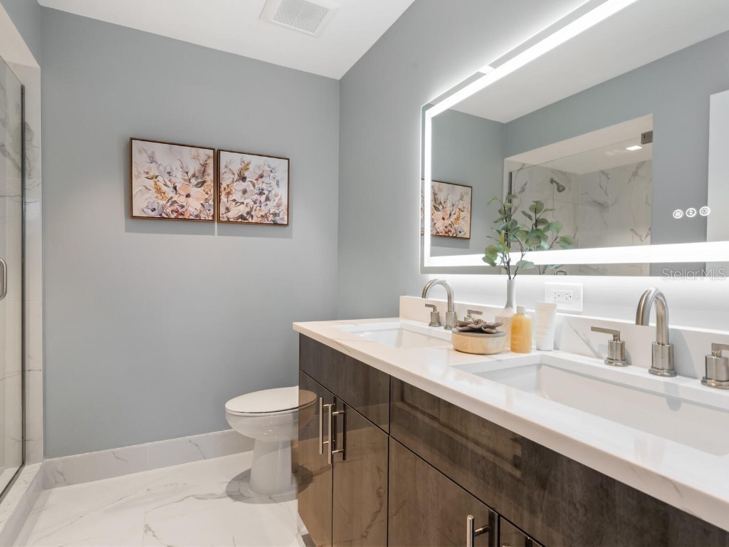 1558 4th Street #406 Sarasota FL 34236 A4524969 image7