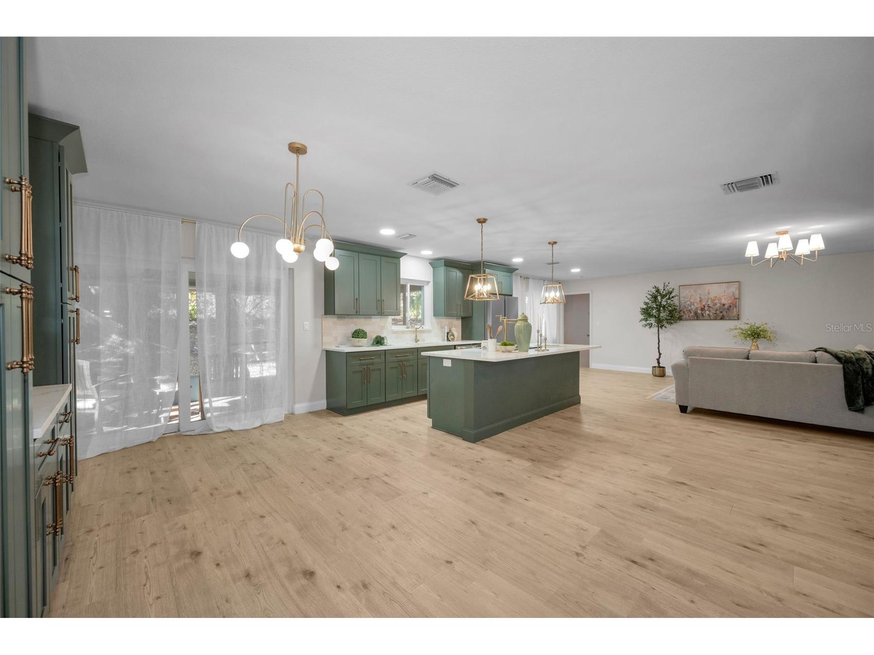 1558 Cottonwood Terrace Dunedin FL 34698 TB8393587 image8