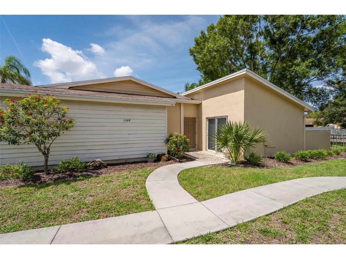 1558 Glen Court #C Dunedin FL 34698 U8247390 image1