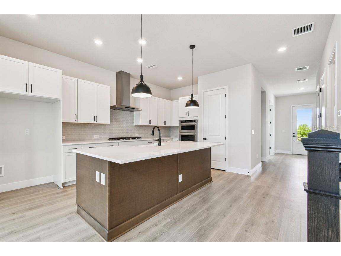 1559 Running Tide Place Sarasota FL 34240 - KINGFISHER LAKE TB8397341 image6