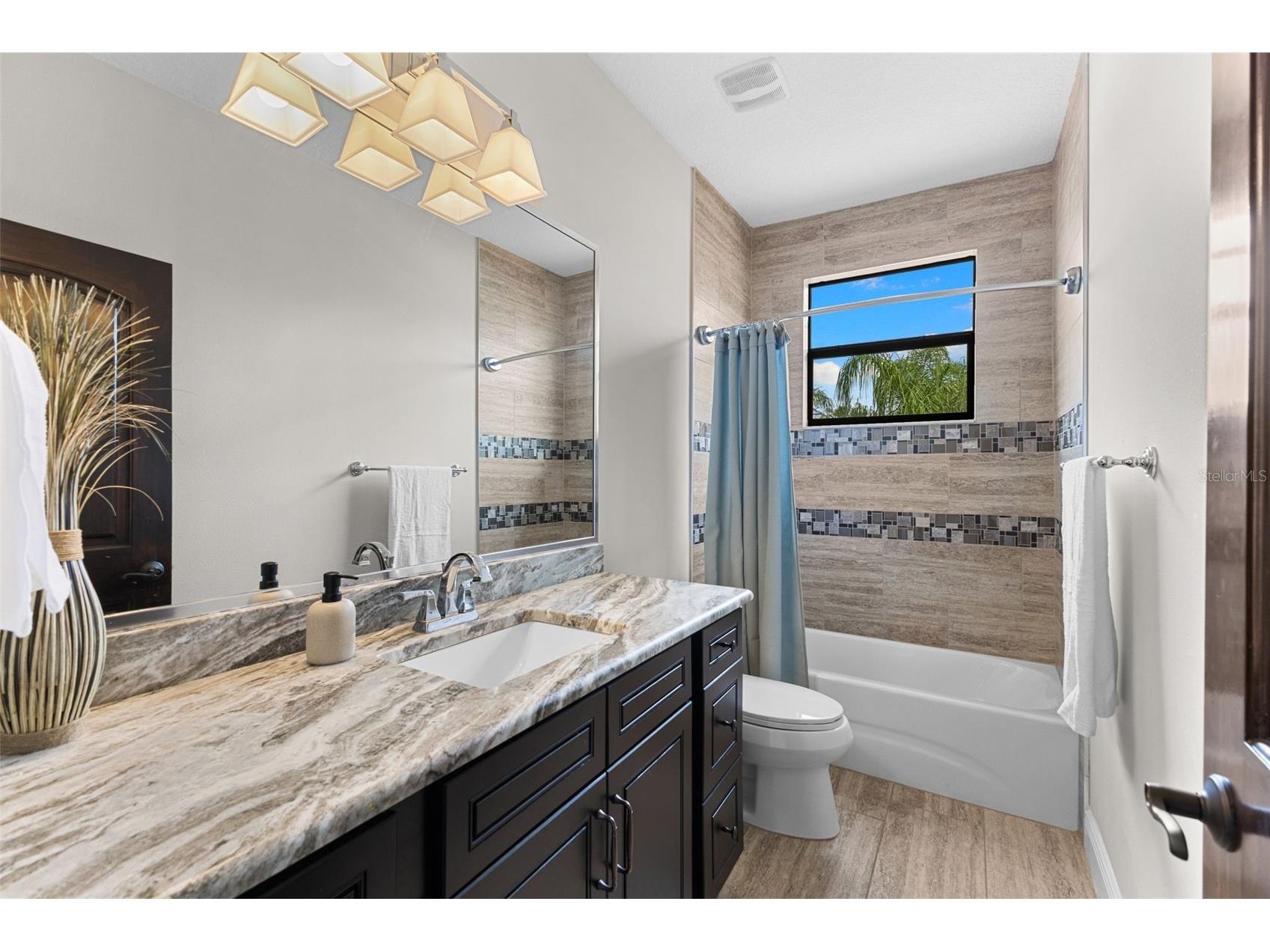 15592 Avenue Of The Arbors Winter Garden FL 34787 - LAKE HANCOCK A4697264 image38