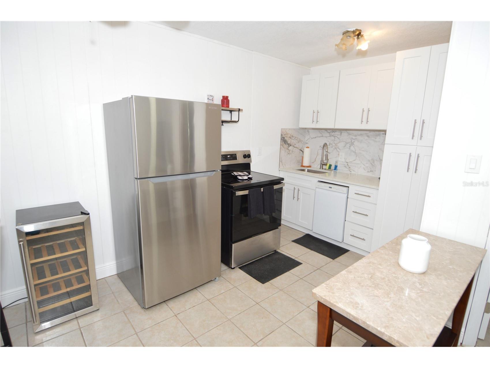 156 146th Avenue E #B Madeira Beach FL 33708 TB8488282 image12