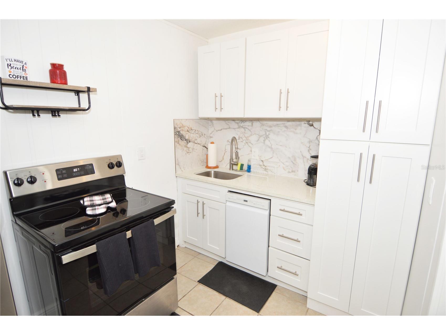 156 146th Avenue E #B Madeira Beach FL 33708 TB8488282 image13