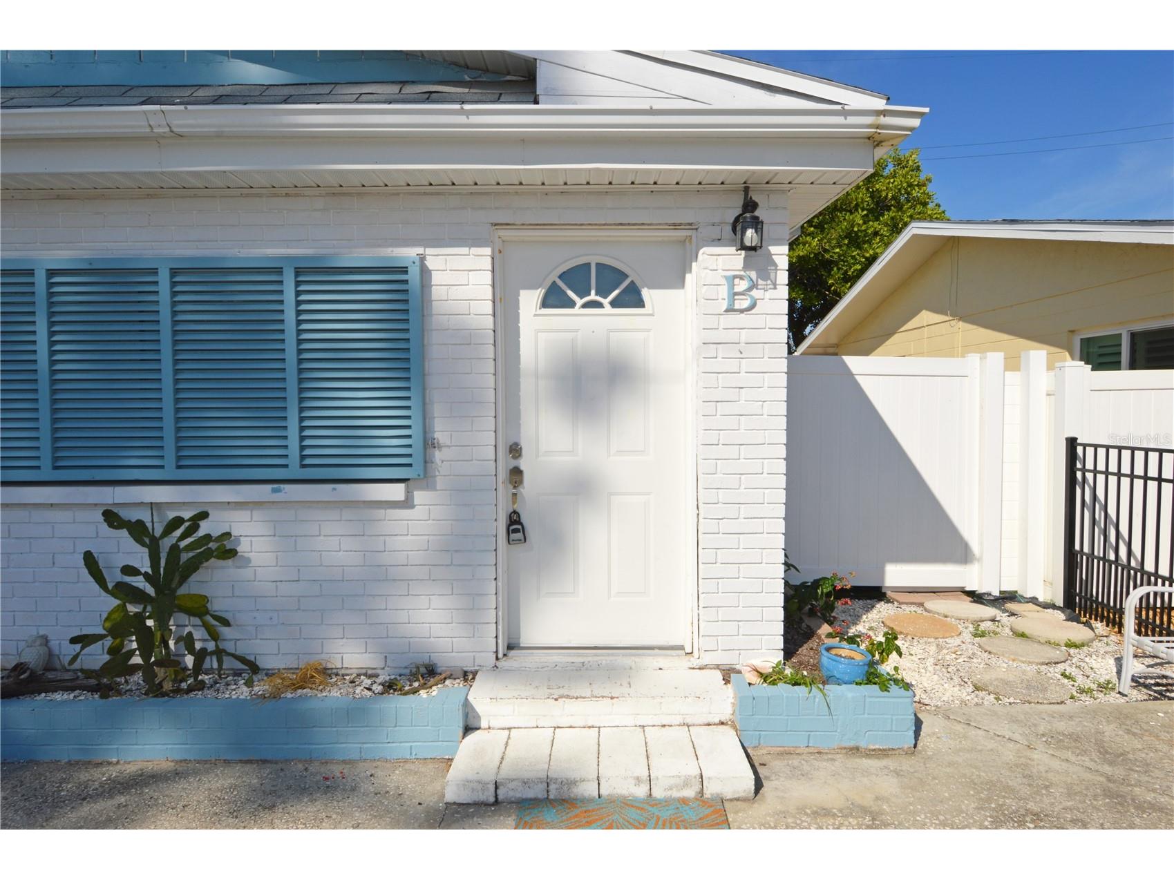 156 146th Avenue E #B Madeira Beach FL 33708 TB8488282 image4