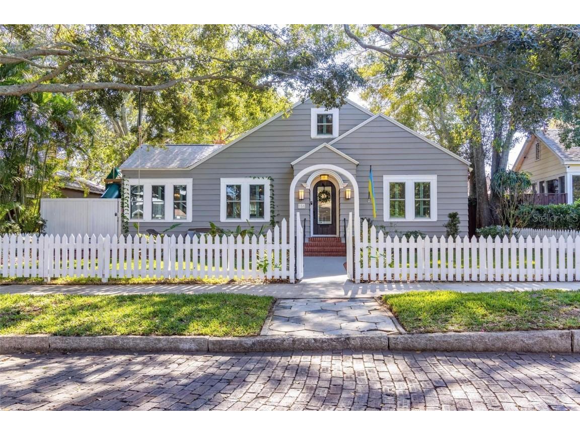 156 14th Avenue NE Saint Petersburg FL 33701 U8187255 image1