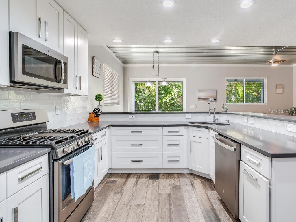 156 175th Avenue E Redington Shores FL 33708 TB8308351 image22