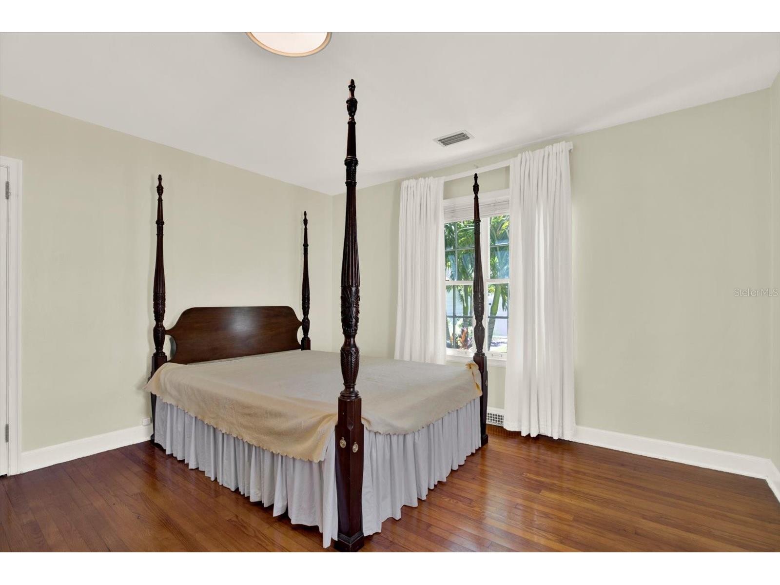 156 21st Avenue NE Saint Petersburg FL 33704 TB8505579 image21