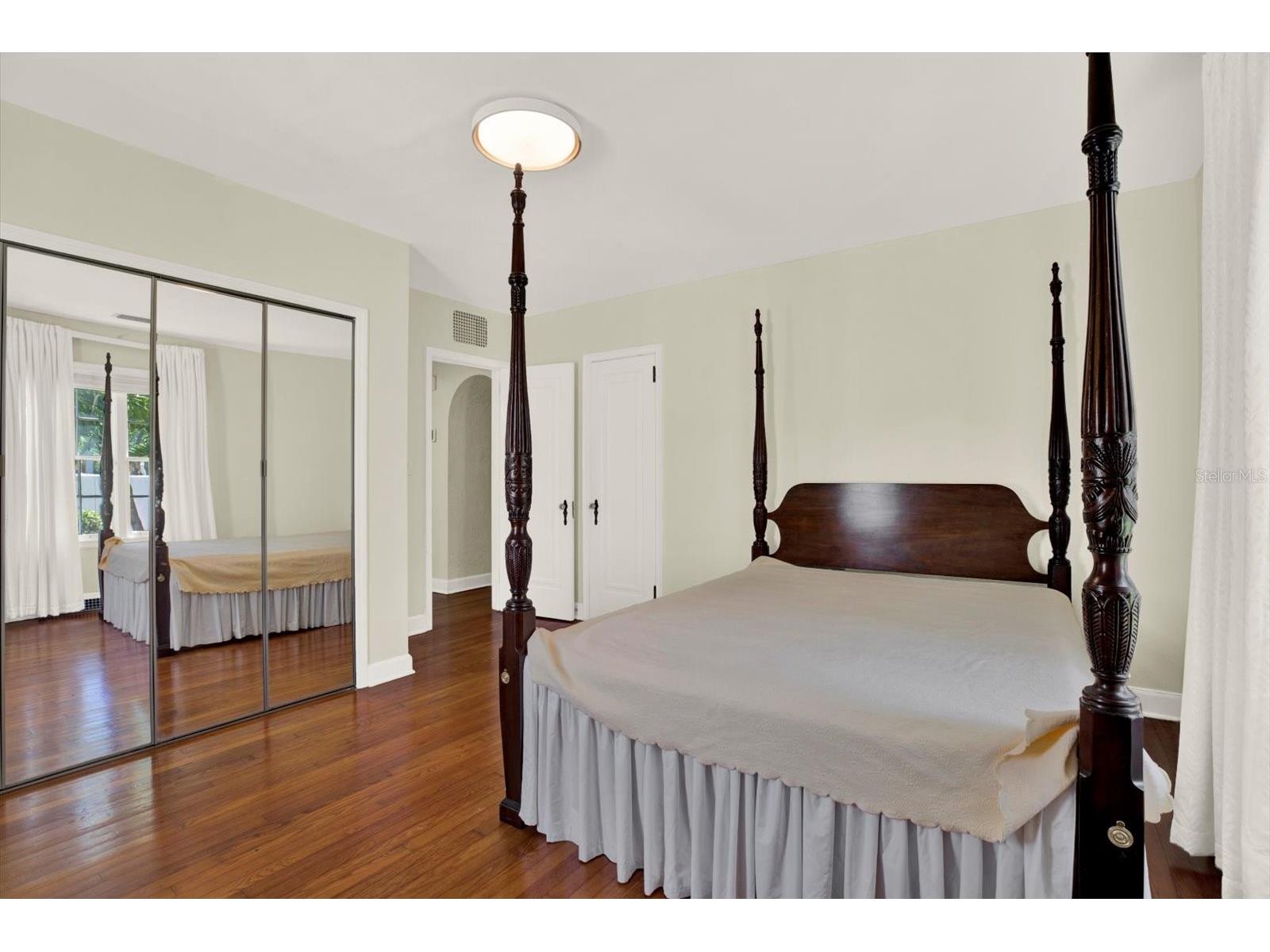 156 21st Avenue NE Saint Petersburg FL 33704 TB8505579 image22