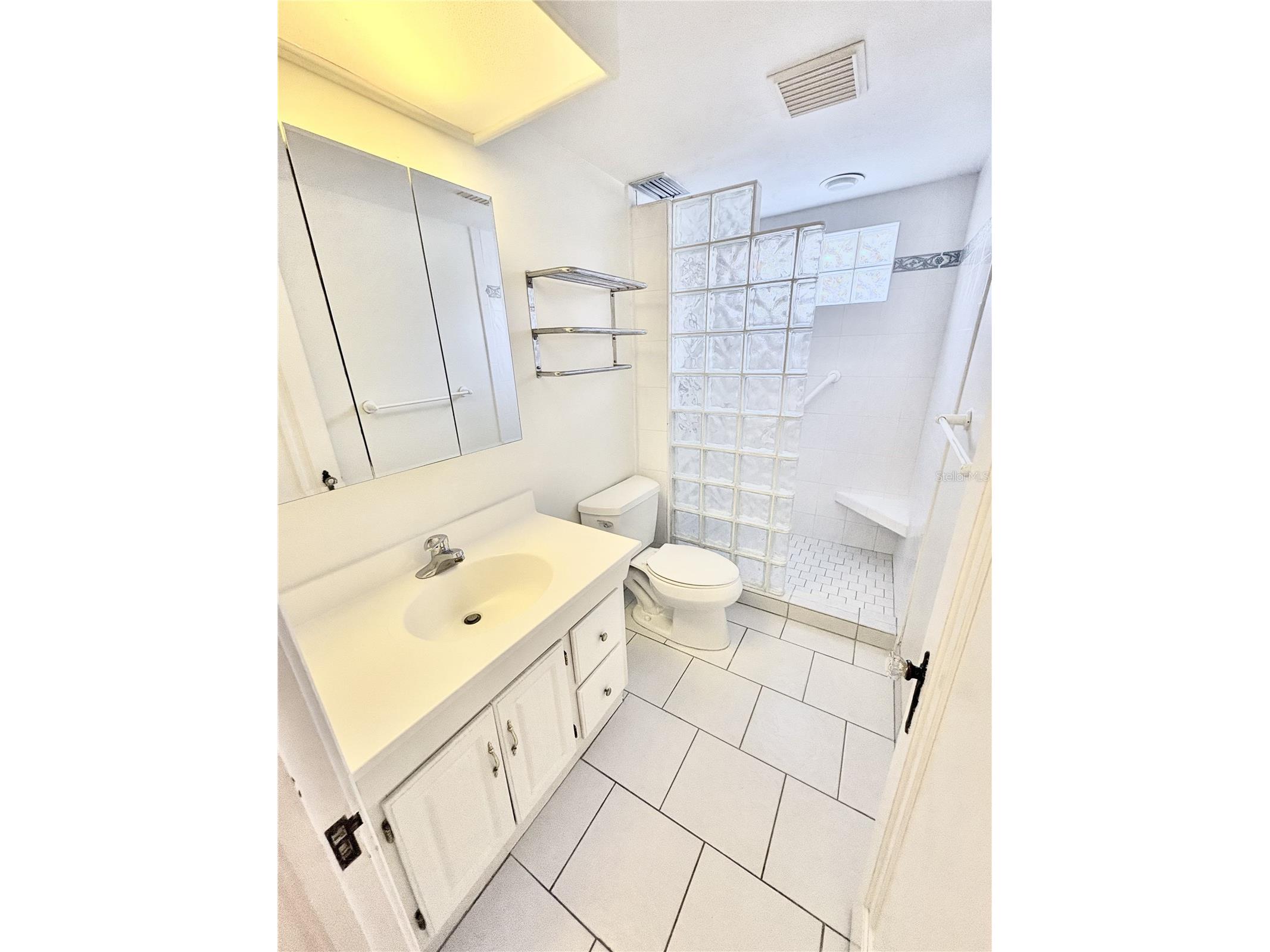 156 21st Avenue NE Saint Petersburg FL 33704 TB8505579 image23