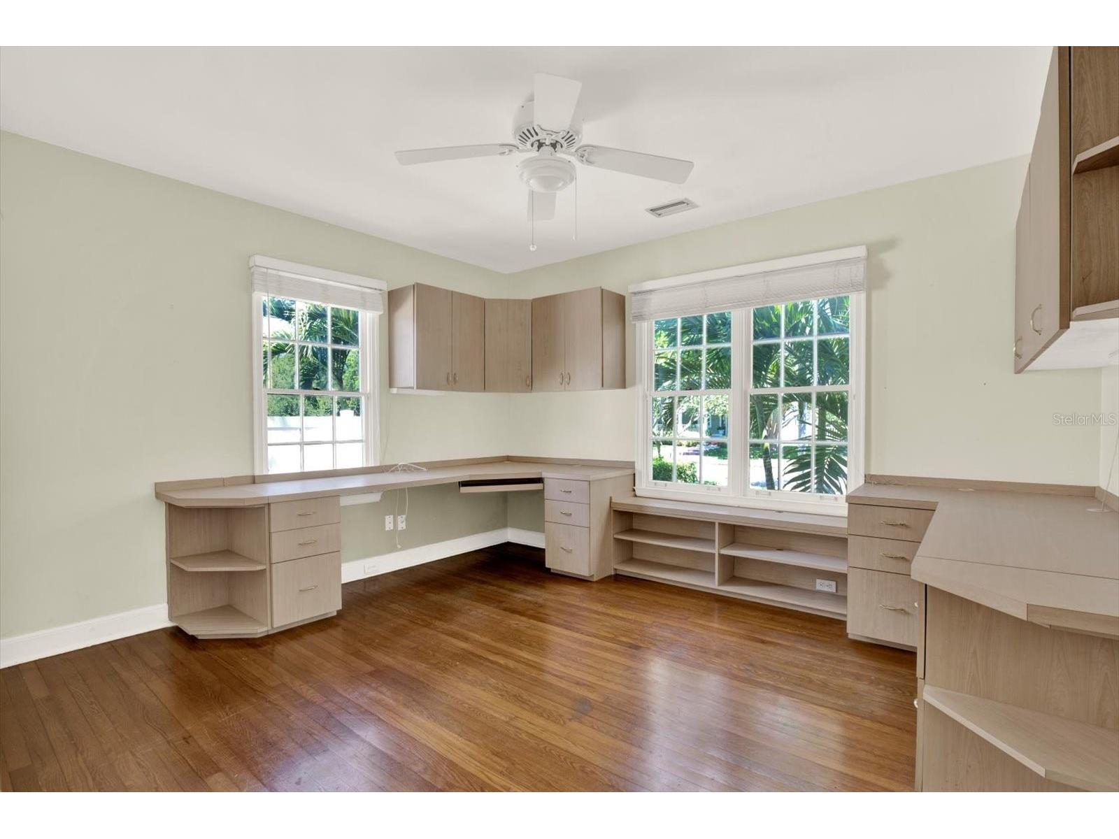 156 21st Avenue NE Saint Petersburg FL 33704 TB8505579 image24