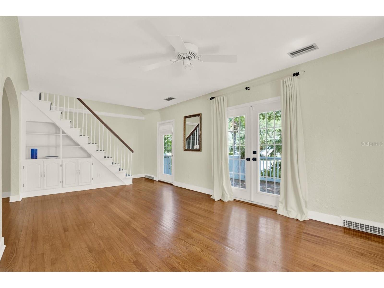 156 21st Avenue NE Saint Petersburg FL 33704 TB8505579 image8