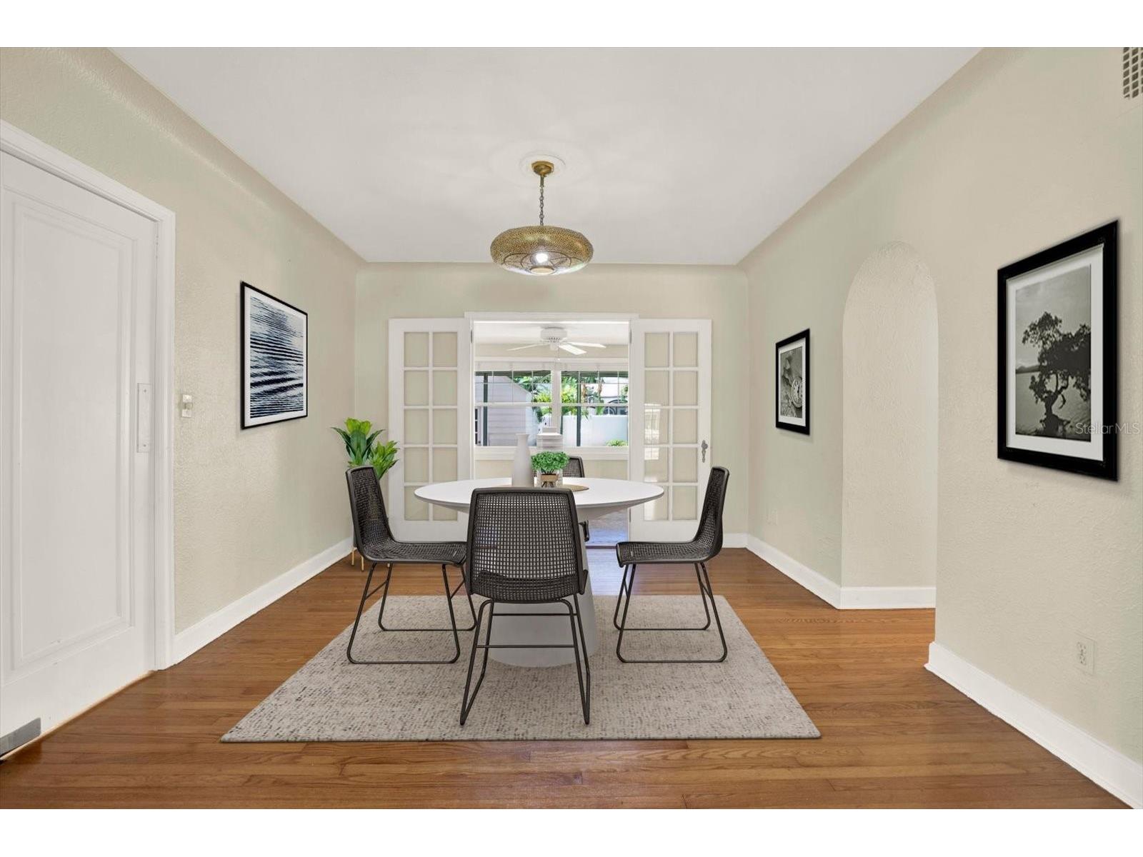 156 21st Avenue NE Saint Petersburg FL 33704 TB8505579 image9