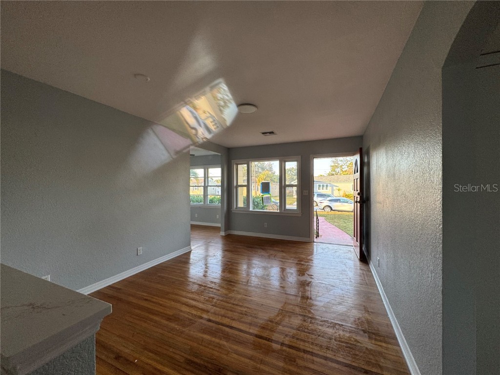 156 39th Avenue NE Saint Petersburg FL 33703 TB8449545 image18