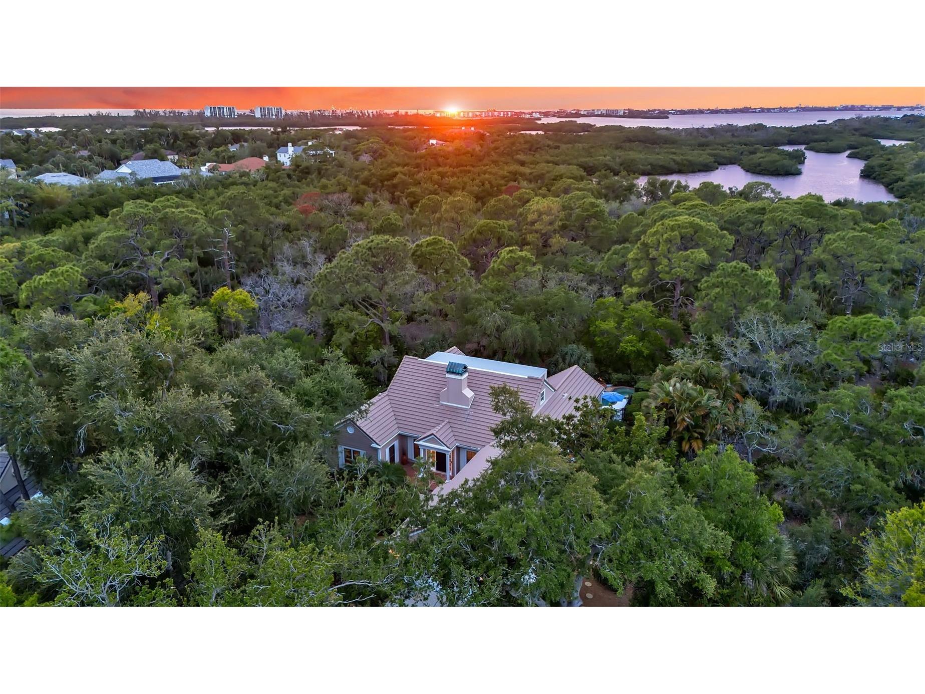156 Bishops Court Road Osprey FL 34229 A4691664 image3