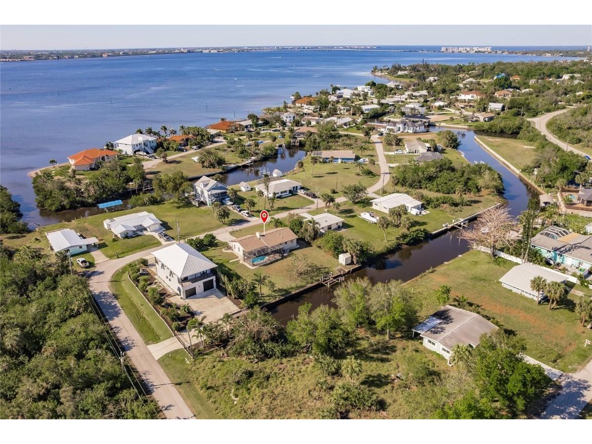 156 Danforth Drive Punta Gorda FL 33980 - PEACE RIVER C7506324 image3
