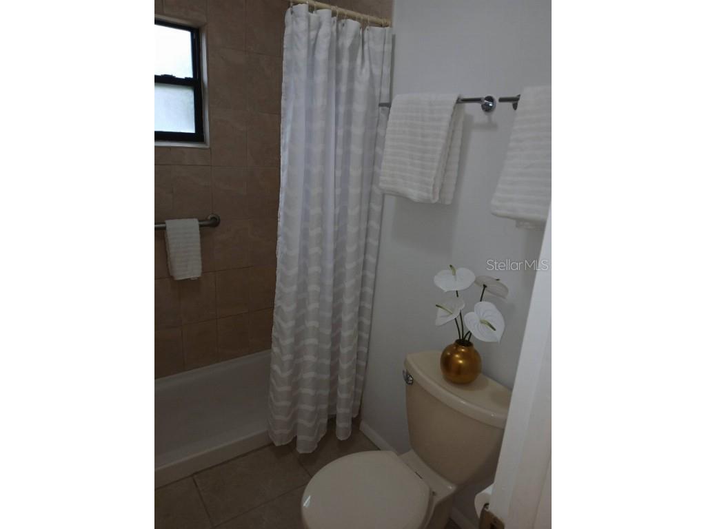 156 Devon Court Dunedin FL 34698 TB8443827 image6