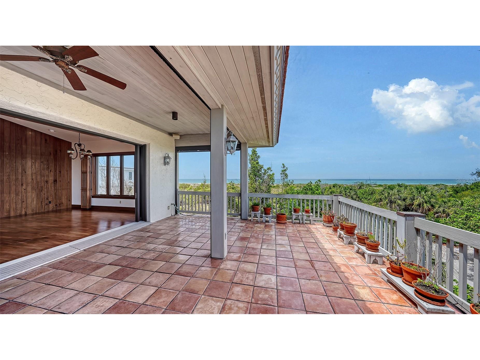156 Emerson Drive Sarasota FL 34236 A4692362 image15