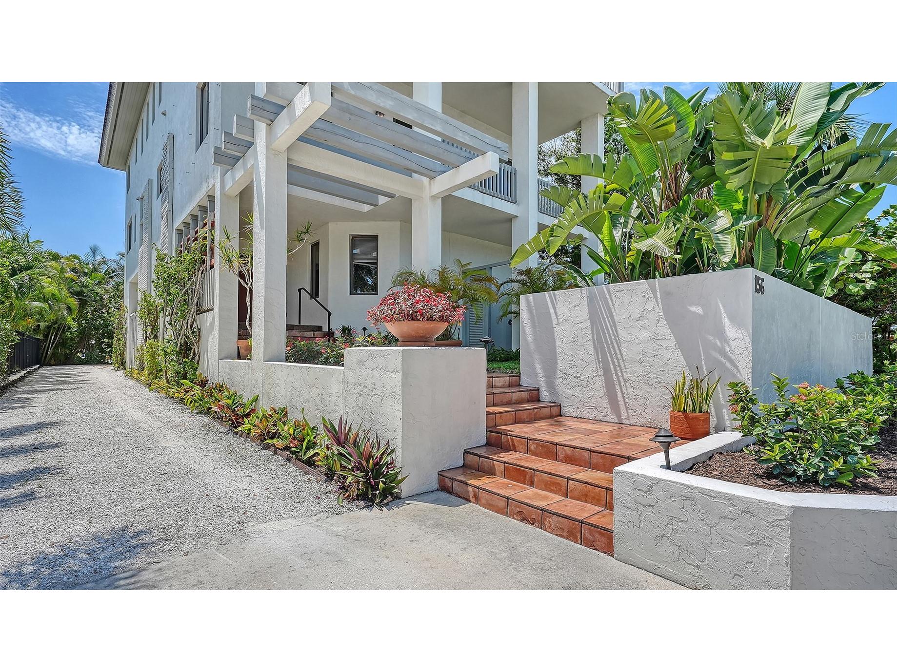 156 Emerson Drive Sarasota FL 34236 A4692362 image3