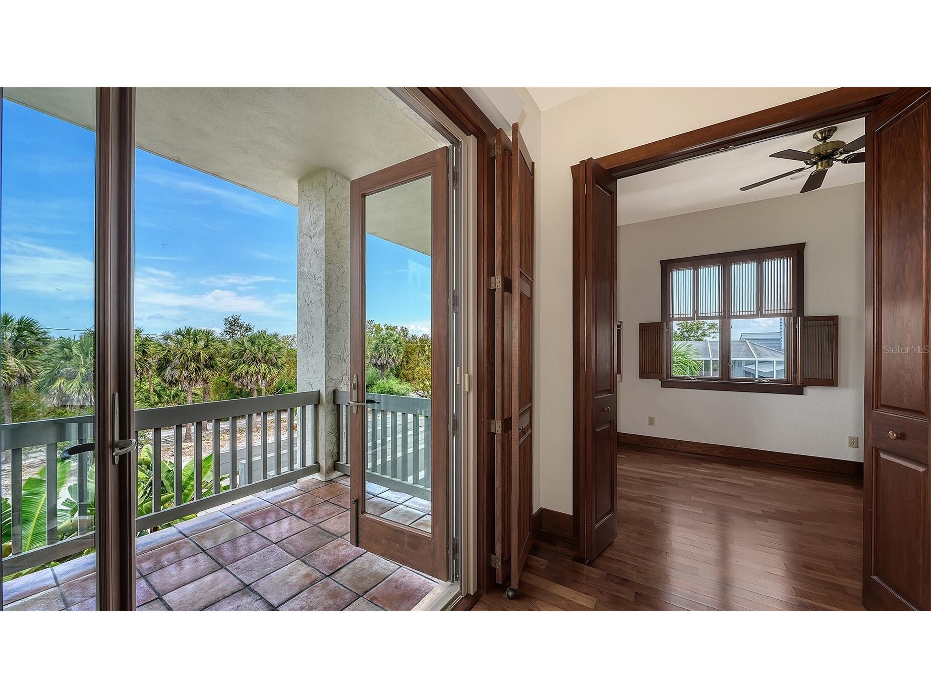 156 Emerson Drive Sarasota FL 34236 A4692362 image31