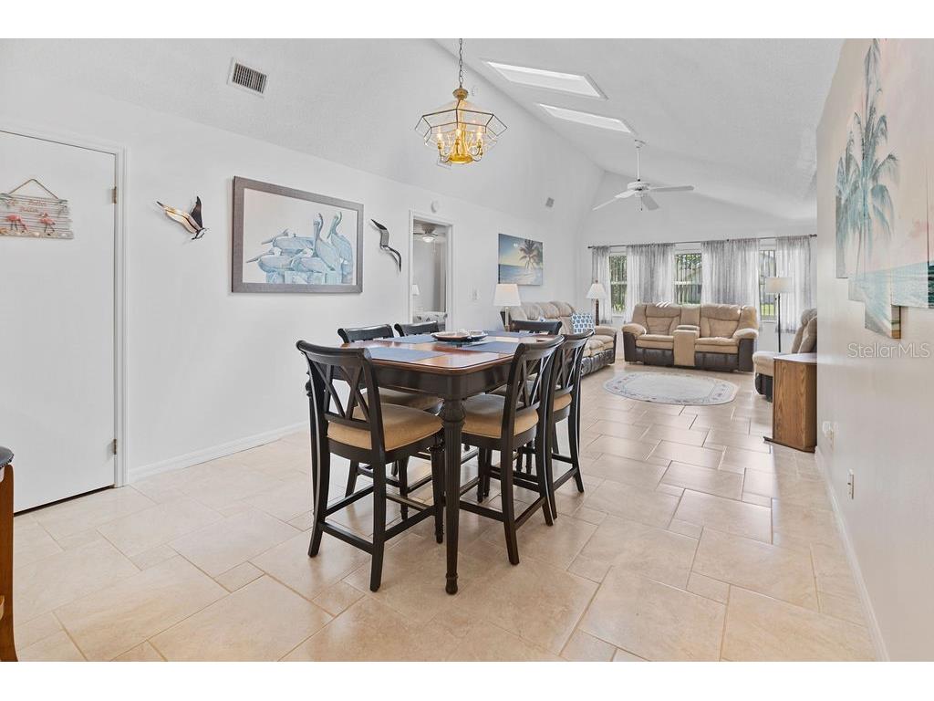 156 Kingbird Circle Daytona Beach FL 32119 V4945837 image3