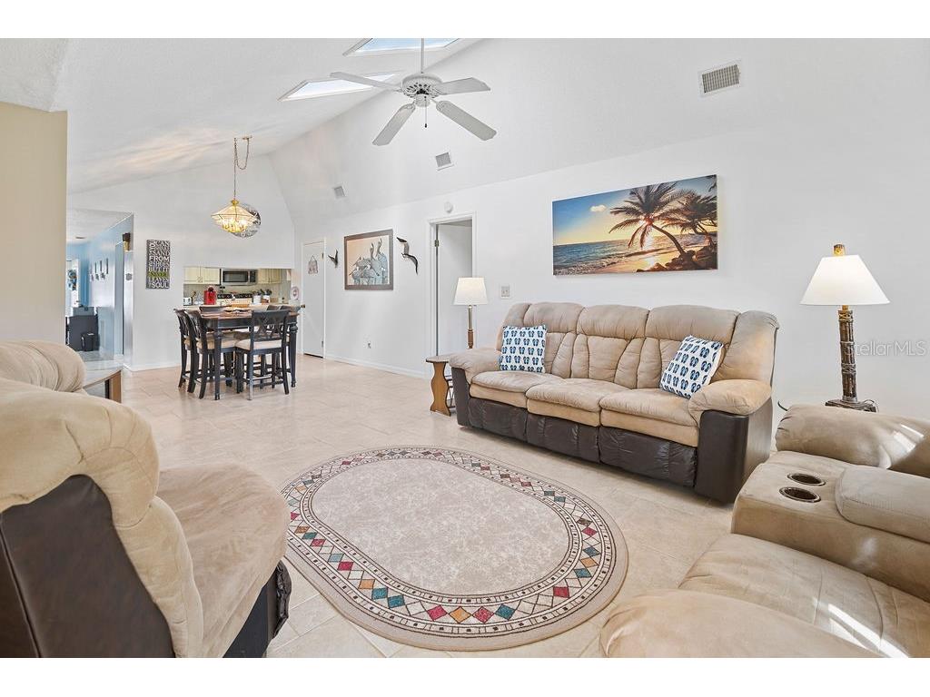 156 Kingbird Circle Daytona Beach FL 32119 V4945837 image5