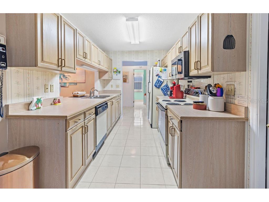 156 Kingbird Circle Daytona Beach FL 32119 V4945837 image8