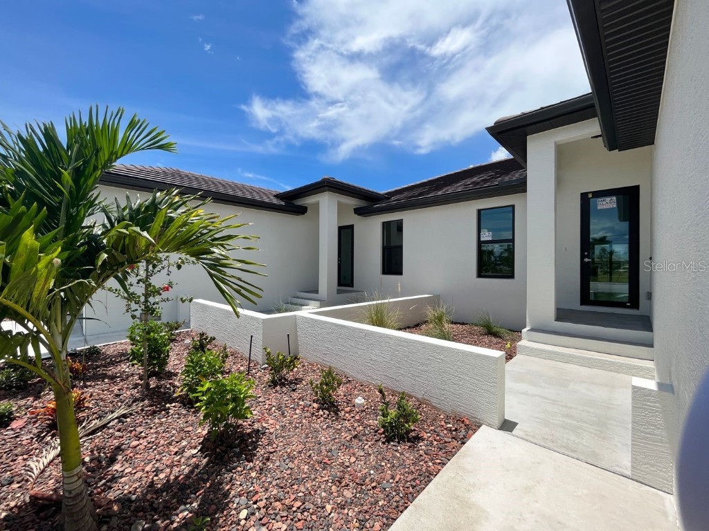 156 Madrid Boulevard #111 Punta Gorda FL 33950 C7478981 image1