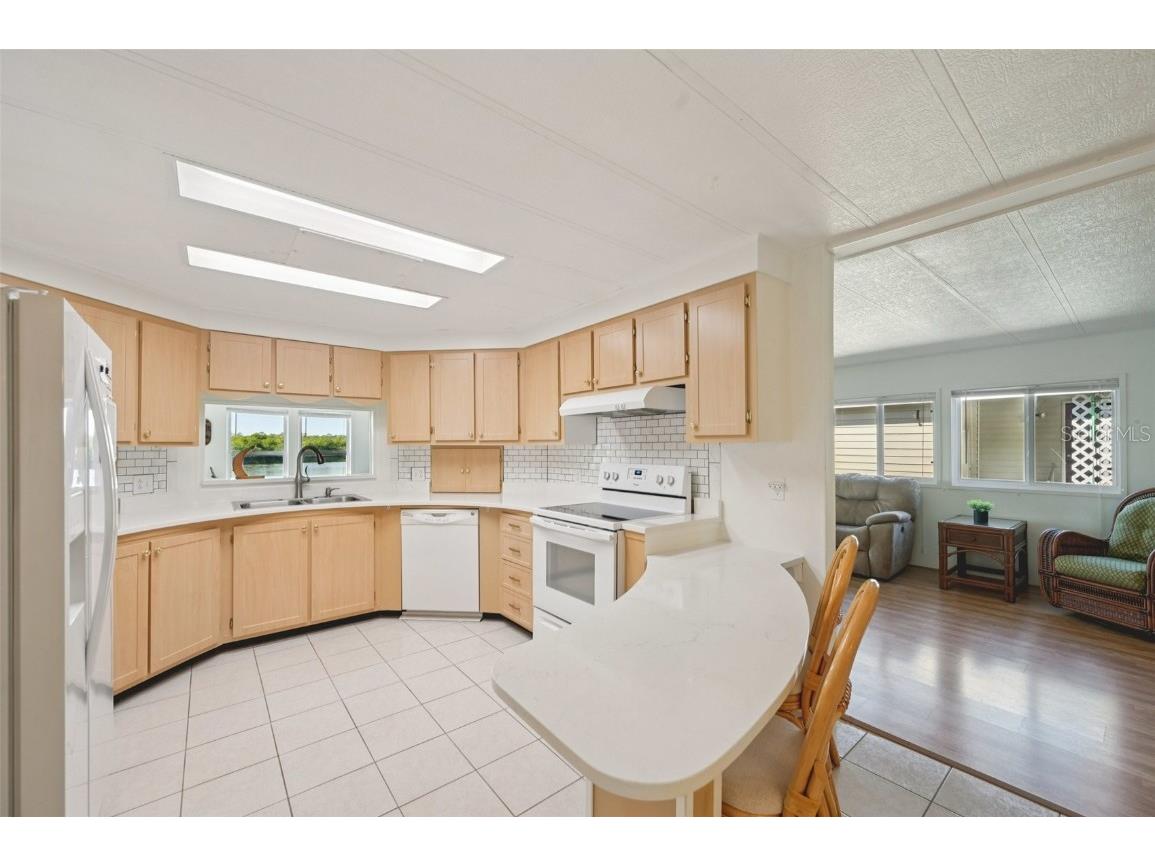 156 Martinique Road North Port FL 34287 - MYAKKA RIVER A4676518 image7