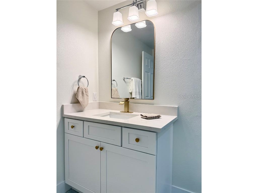 156 N Blvd Of The Presidents Sarasota FL 34236 O6326837 image18