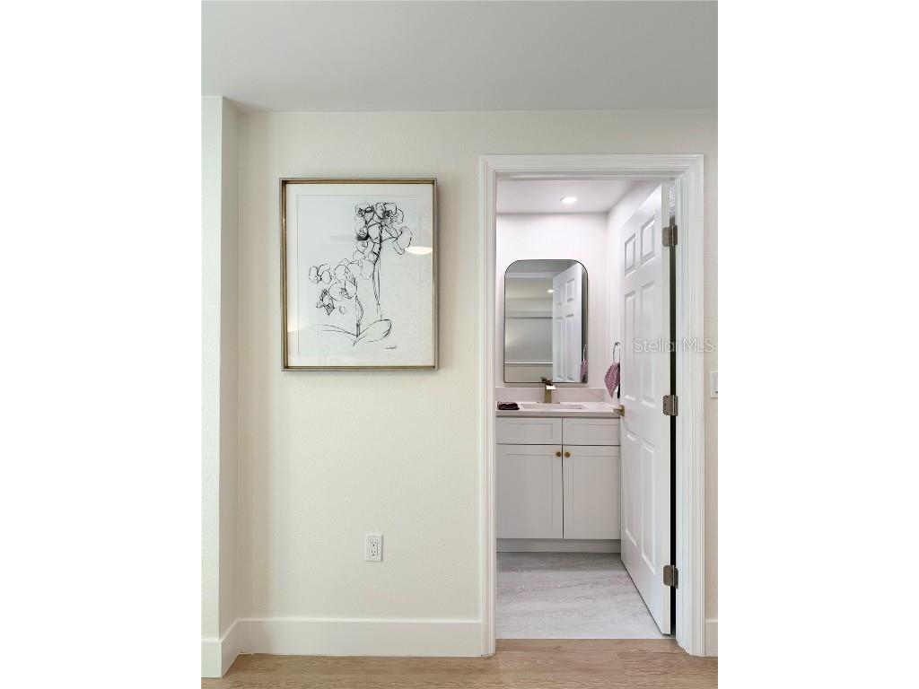 156 N Blvd Of The Presidents Sarasota FL 34236 O6326837 image25