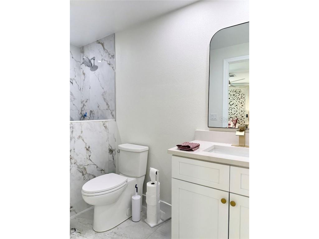 156 N Blvd Of The Presidents Sarasota FL 34236 O6326837 image26