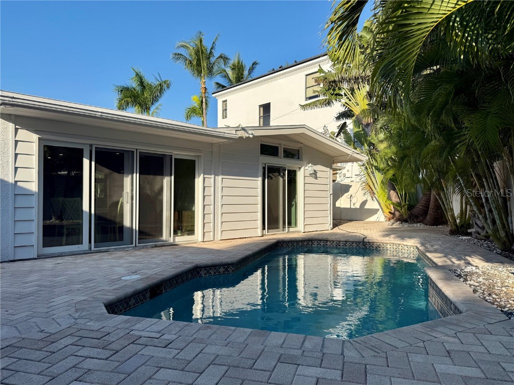 156 N Blvd Of The Presidents Sarasota FL 34236 O6326837 image28