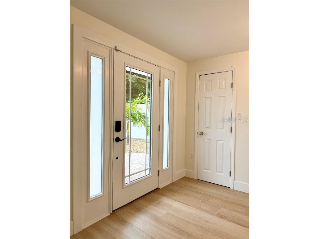 156 N Blvd Of The Presidents Sarasota FL 34236 O6326837 image3