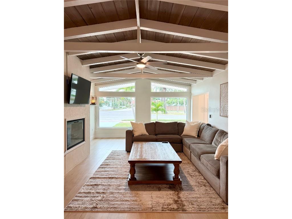 156 N Blvd Of The Presidents Sarasota FL 34236 O6326837 image7