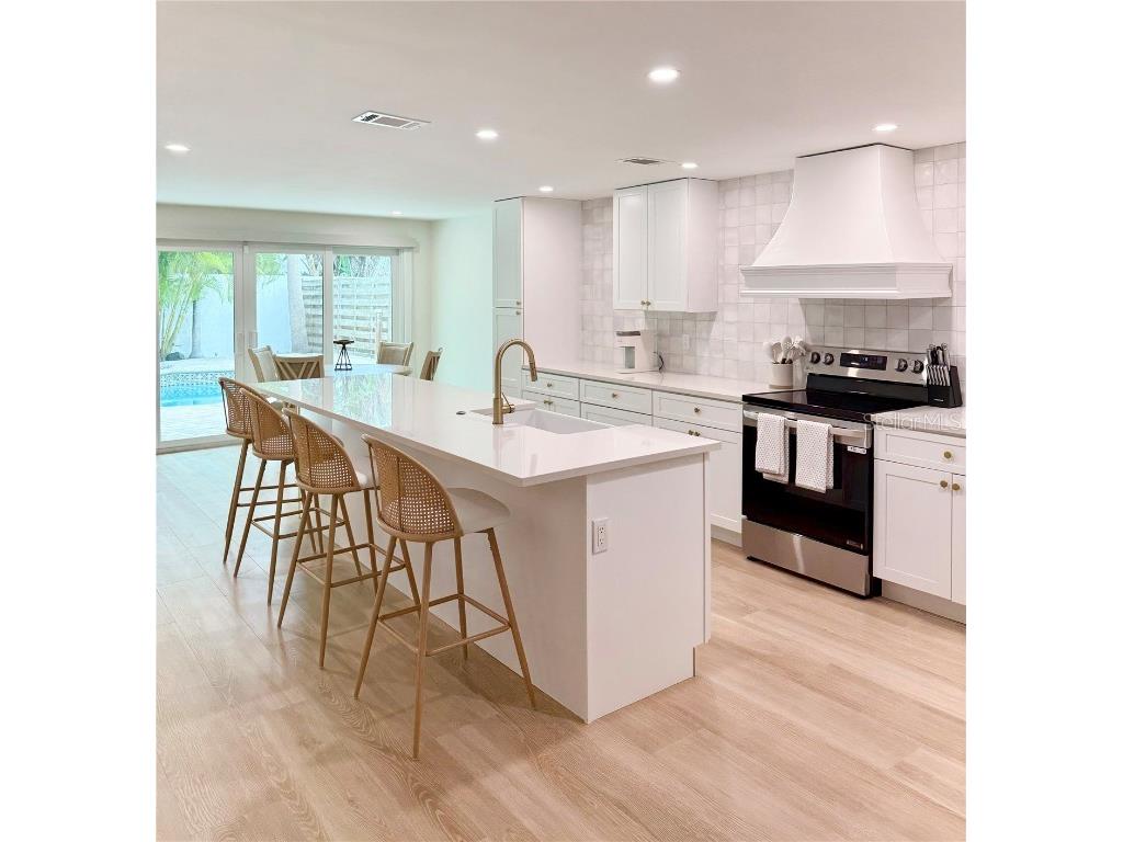 156 N Blvd Of The Presidents Sarasota FL 34236 O6326837 image9