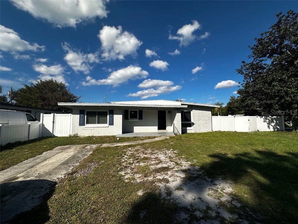 156 Pinecrest Drive Sanford FL 32773 O6356629 image1