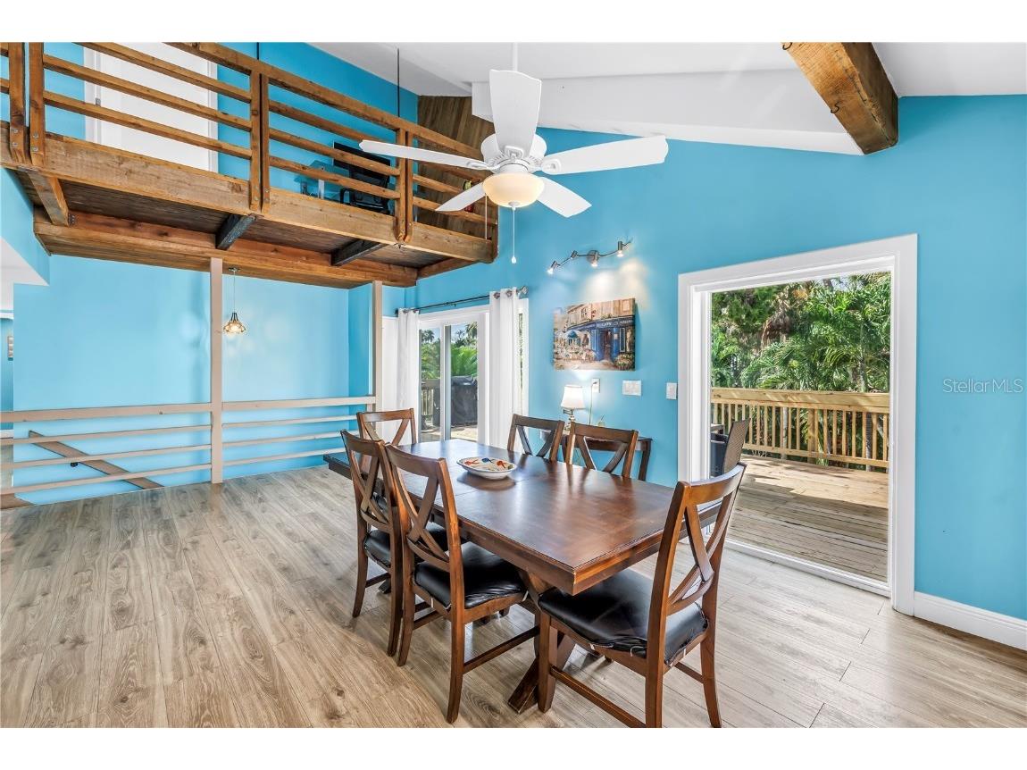 156 Siesta Drive Sarasota FL 34242 A4661717 image23