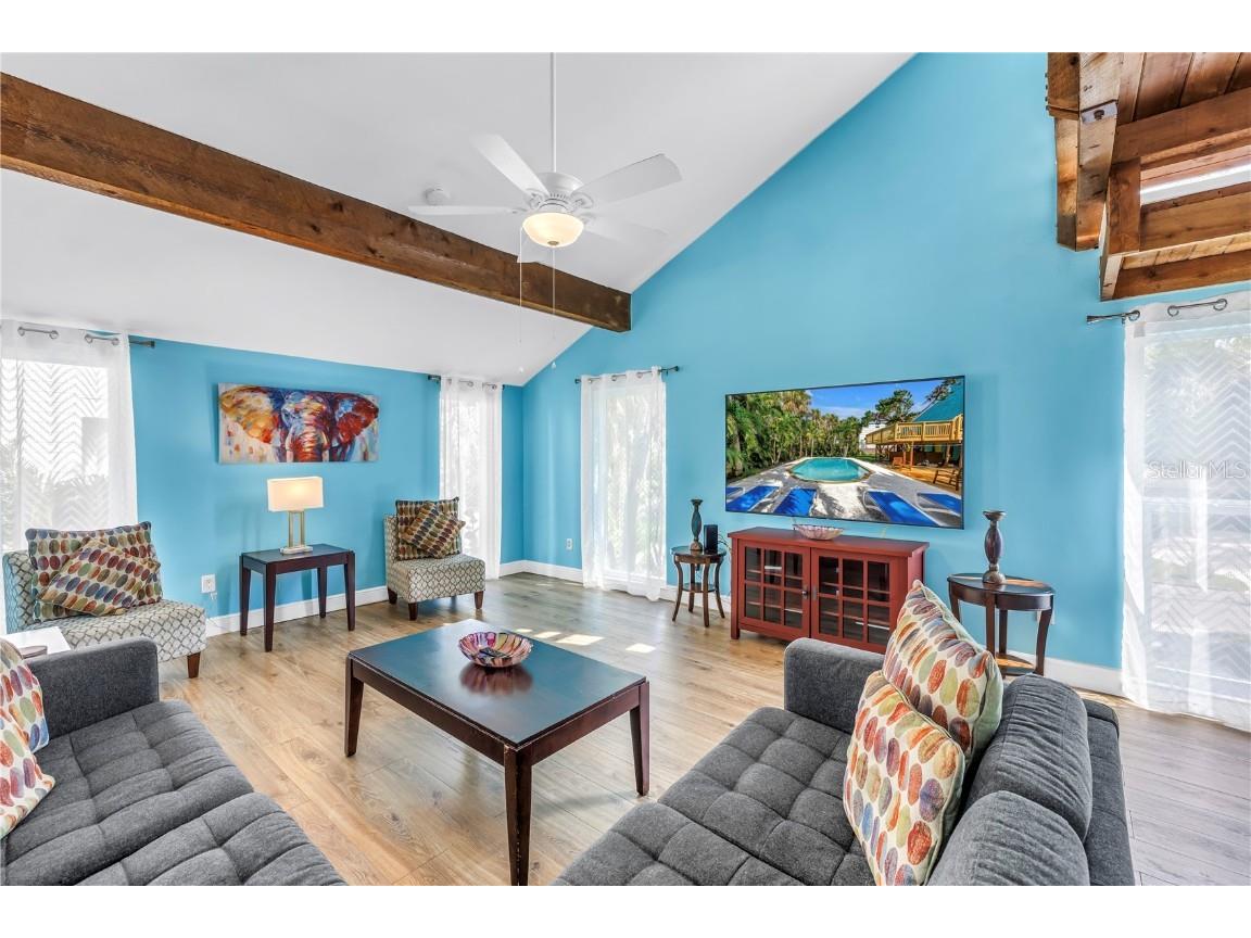 156 Siesta Drive Sarasota FL 34242 A4661717 image26