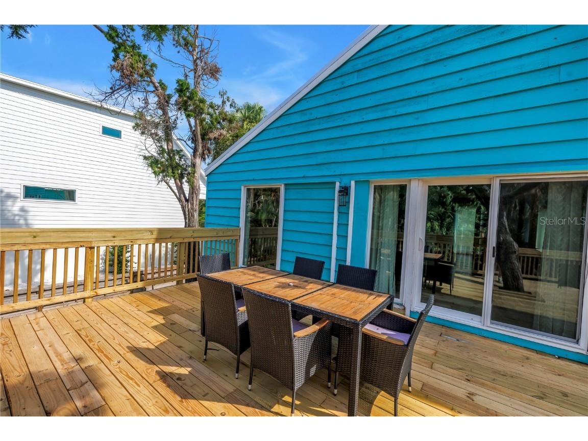 156 Siesta Drive Sarasota FL 34242 A4661717 image48