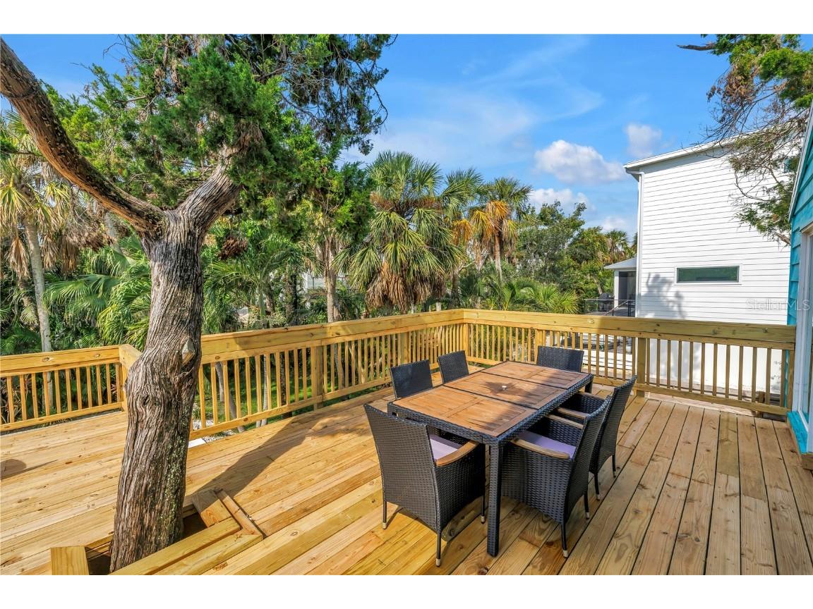 156 Siesta Drive Sarasota FL 34242 A4661717 image49