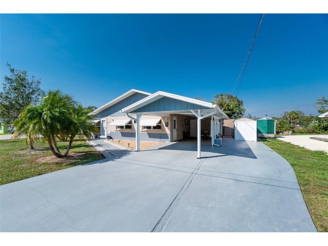 1560 David Place Englewood FL 34223 D6129925 image1