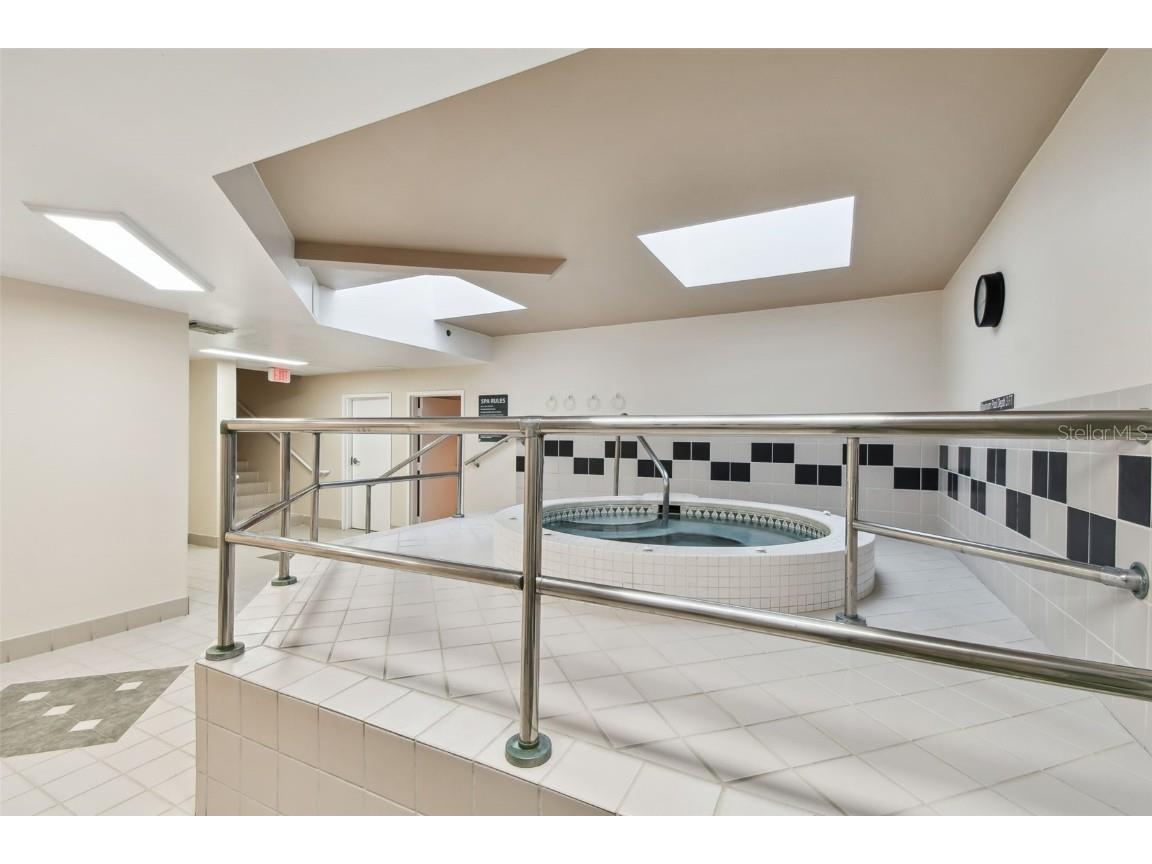 1560 Gulf Boulevard #306 Clearwater Beach FL 33767 - GULF OF MEXICO TB8417595 image71