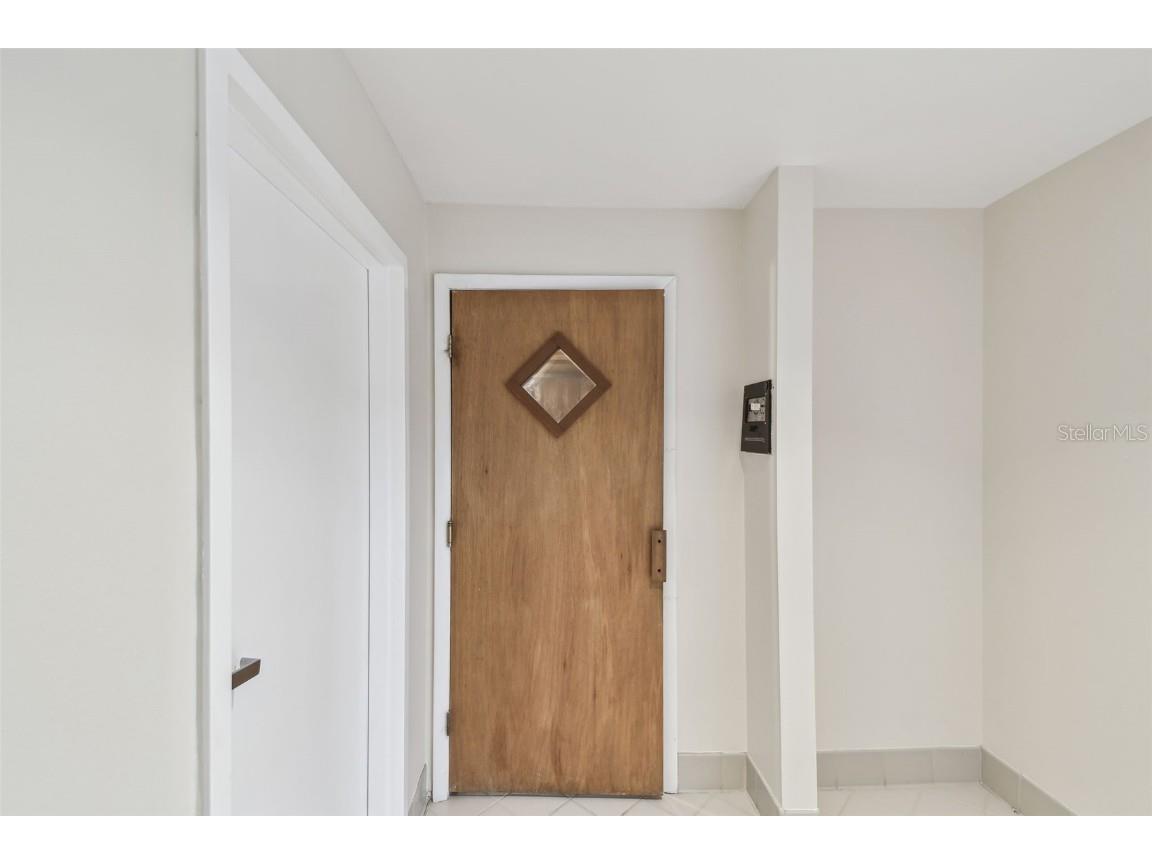 1560 Gulf Boulevard #306 Clearwater Beach FL 33767 - GULF OF MEXICO TB8417595 image72